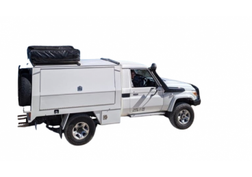 4WD Toyota Landcruiser Trailfinder is ideal for 2 travellers, setting up camp is user-friendly and easy with the Pop-up Tent